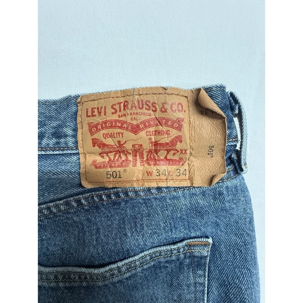 Levi's 501 Men's Jeans 34x34 Light Wash Button Fly Straight Leg Denim 00501-0193